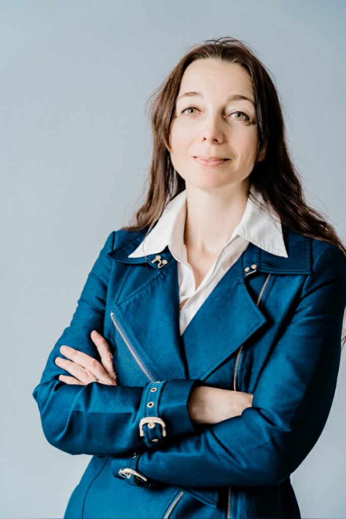 Veronika Bignonet - Sales Executive